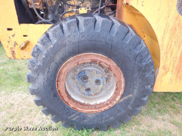 image for item DS8162 Clark 75B  wheel loader