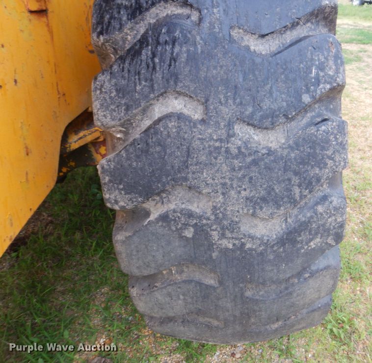 image for item DS8162 Clark 75B  wheel loader