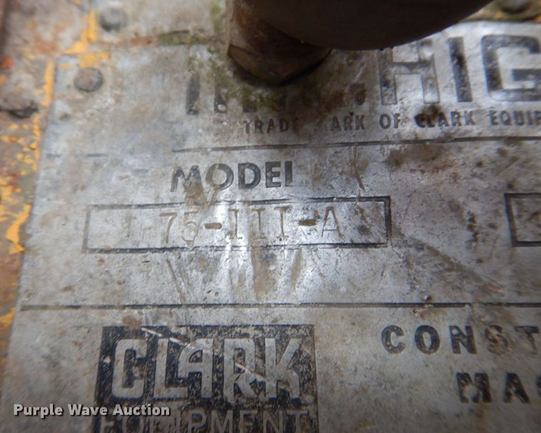 image for item DS8162 Clark 75B  wheel loader