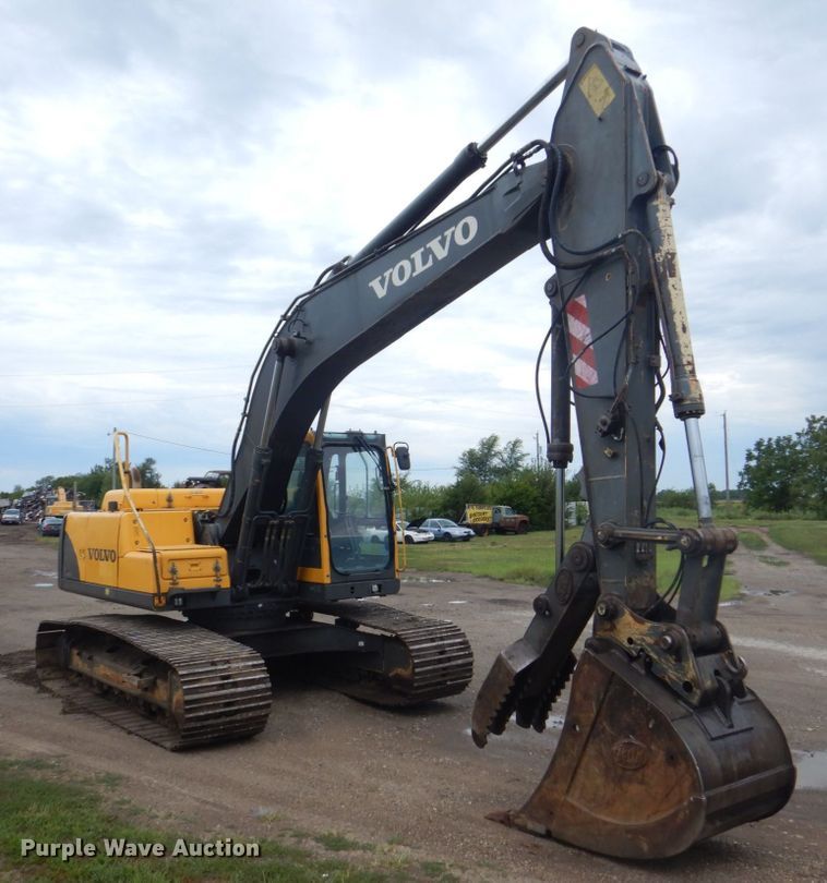 image for item DS8163 2005 Volvo EC210BLC  excavator