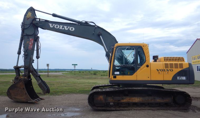 image for item DS8163 2005 Volvo EC210BLC  excavator
