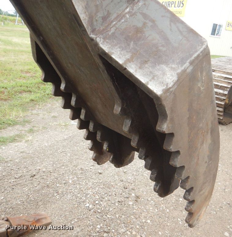 image for item DS8163 2005 Volvo EC210BLC  excavator