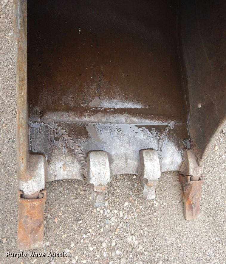 image for item DS8163 2005 Volvo EC210BLC  excavator