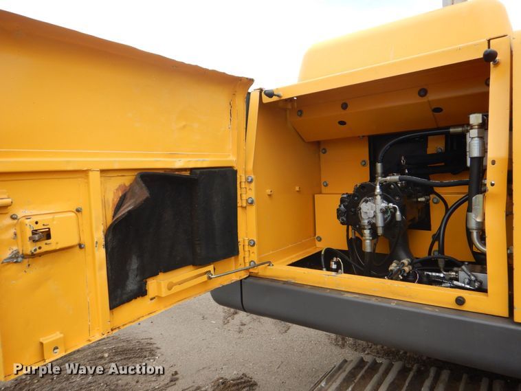 image for item DS8163 2005 Volvo EC210BLC  excavator