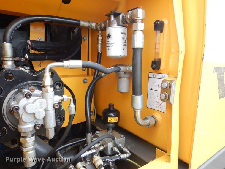 image for item DS8163 2005 Volvo EC210BLC  excavator