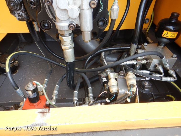 image for item DS8163 2005 Volvo EC210BLC  excavator