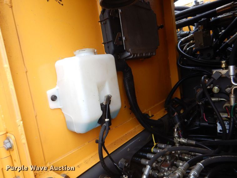 image for item DS8163 2005 Volvo EC210BLC  excavator