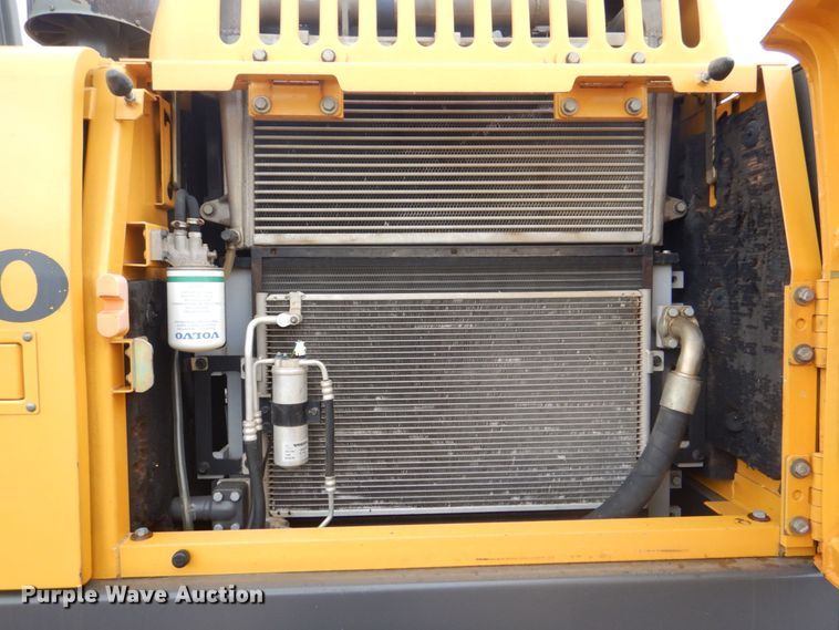 image for item DS8163 2005 Volvo EC210BLC  excavator