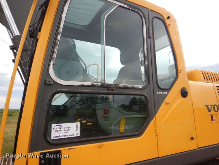 image for item DS8163 2005 Volvo EC210BLC  excavator