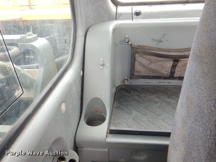 image for item DS8163 2005 Volvo EC210BLC  excavator