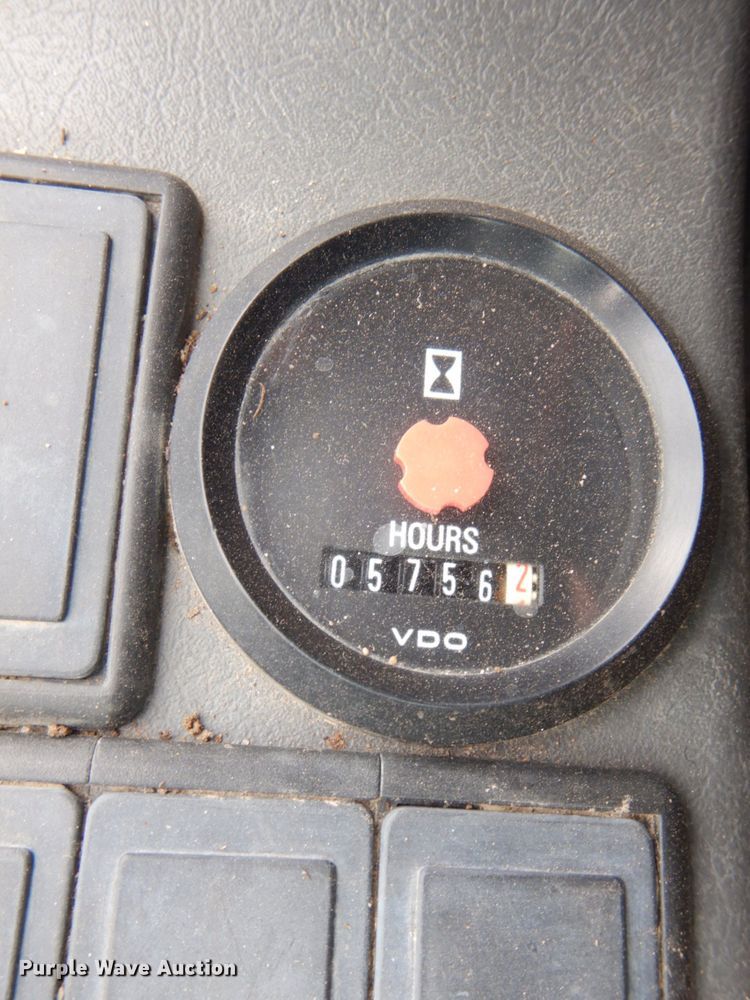 image for item DS8163 2005 Volvo EC210BLC  excavator