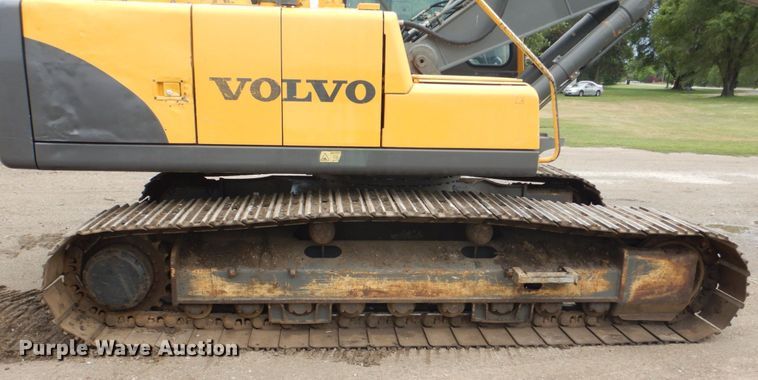 image for item DS8163 2005 Volvo EC210BLC  excavator