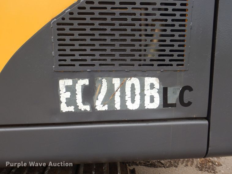 image for item DS8163 2005 Volvo EC210BLC  excavator