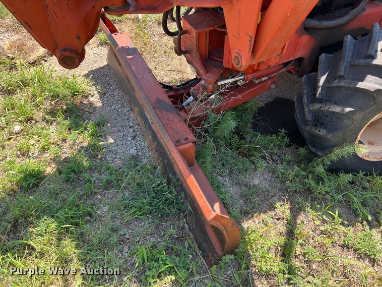 image for item DS8463 2000 Ditch Witch 5110  trencher
