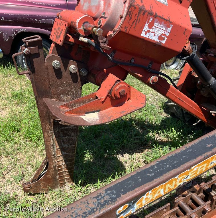 image for item DS8463 2000 Ditch Witch 5110  trencher