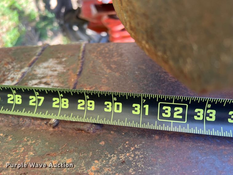 image for item DS8463 2000 Ditch Witch 5110  trencher