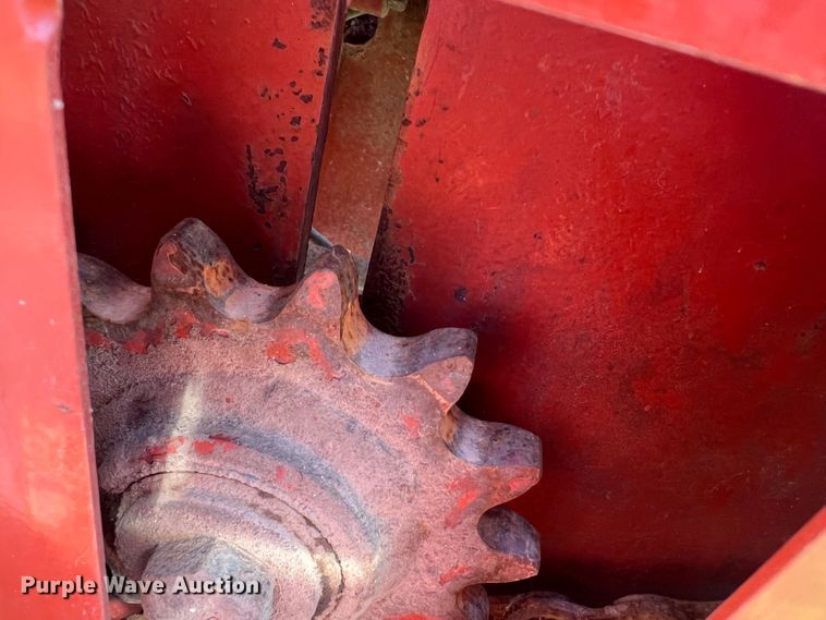 image for item DS8463 2000 Ditch Witch 5110  trencher