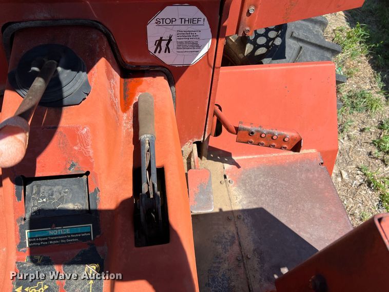 image for item DS8463 2000 Ditch Witch 5110  trencher