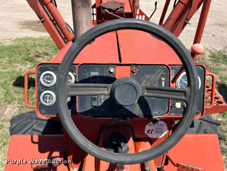 image for item DS8463 2000 Ditch Witch 5110  trencher