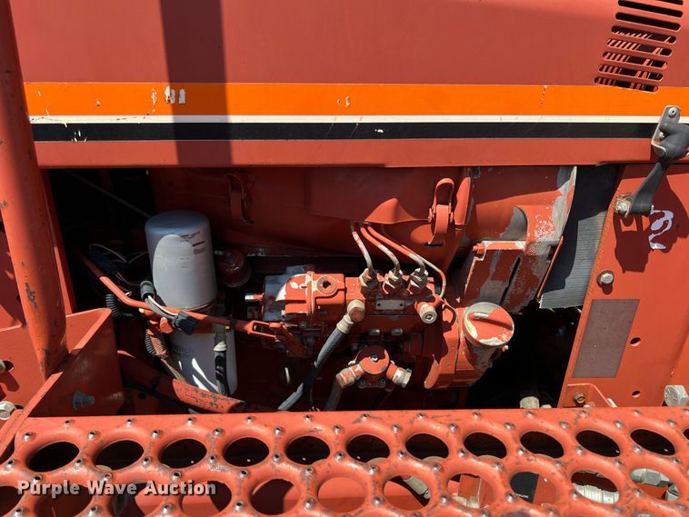 image for item DS8463 2000 Ditch Witch 5110  trencher