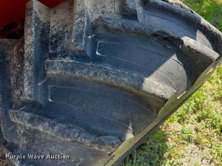 image for item DS8463 2000 Ditch Witch 5110  trencher