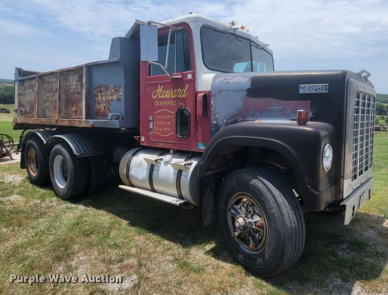 image for item HF9353 1979 International Transtar 4200  dump truck