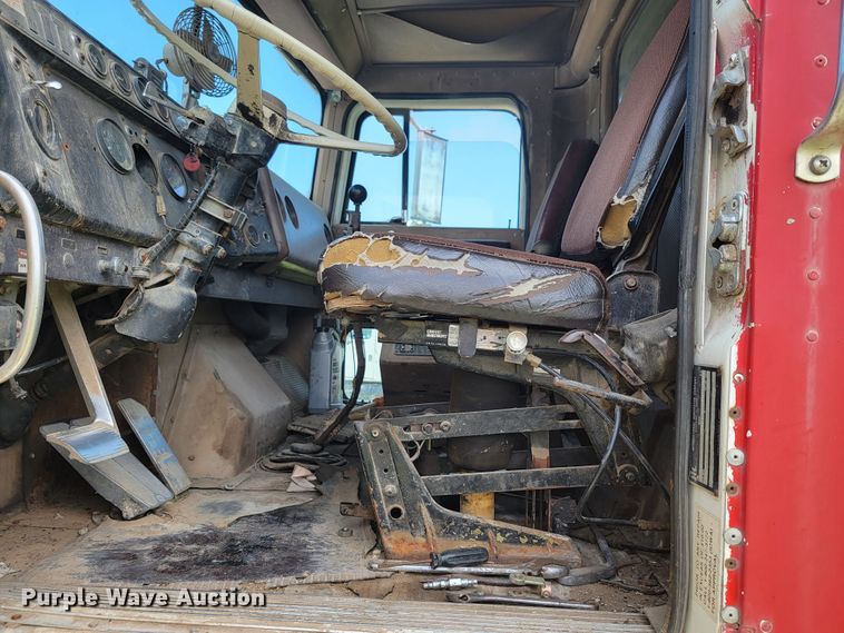 image for item HF9353 1979 International Transtar 4200  dump truck