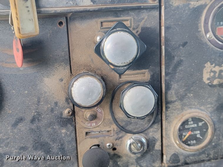 image for item HF9353 1979 International Transtar 4200  dump truck