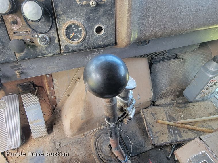 image for item HF9353 1979 International Transtar 4200  dump truck