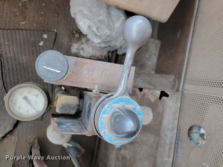 image for item HF9353 1979 International Transtar 4200  dump truck