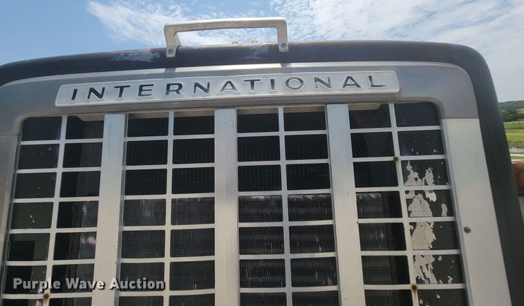 image for item HF9353 1979 International Transtar 4200  dump truck