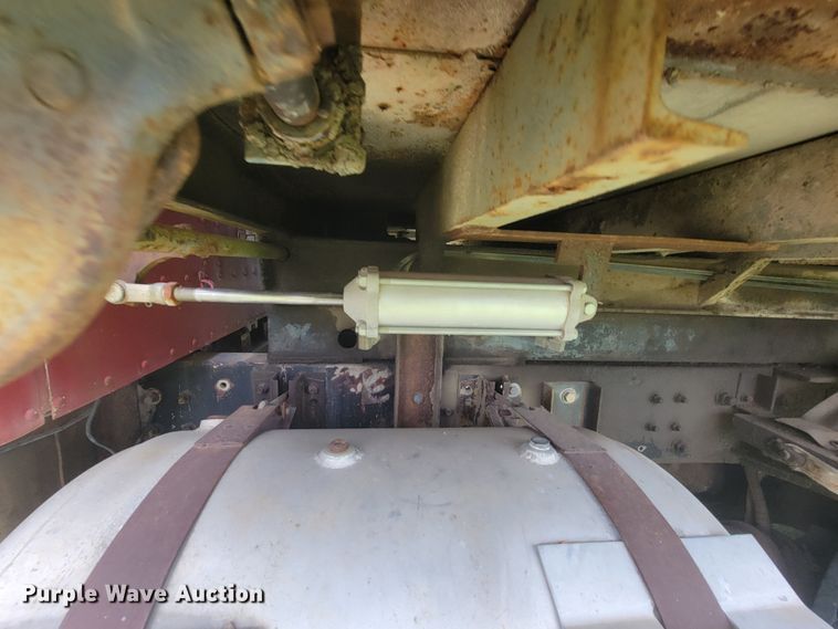 image for item HF9353 1979 International Transtar 4200  dump truck