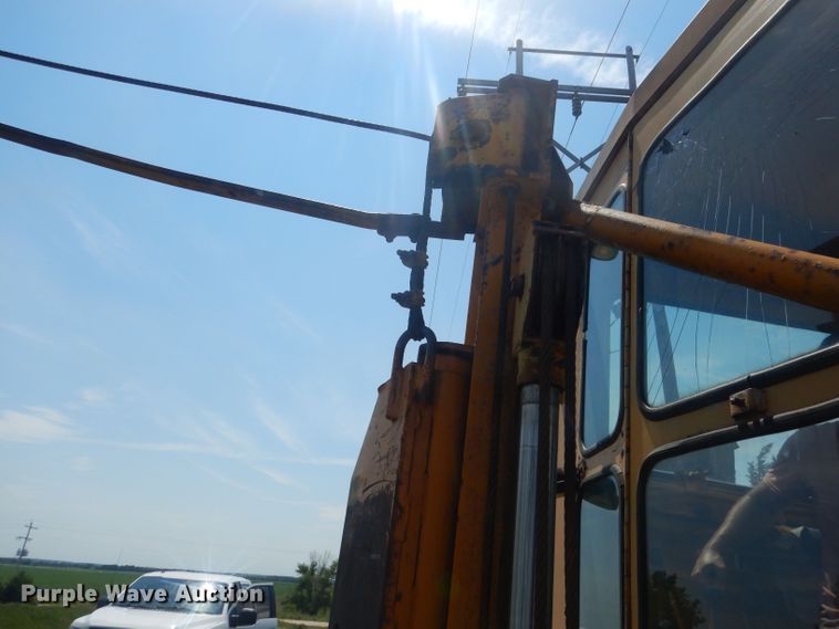 image for item HU9431 Snow wing mount