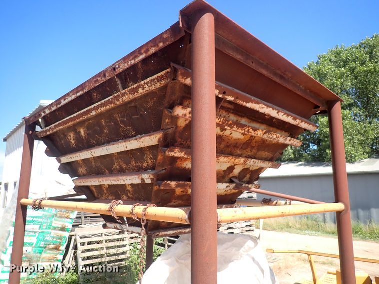 image for item IN9076 Steel hopper