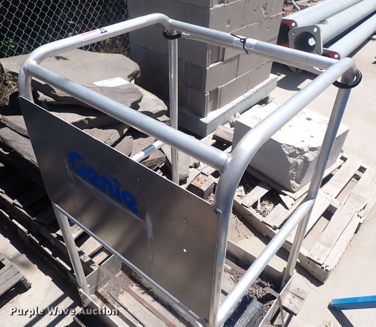 image for item IN9121 Boom lift basket