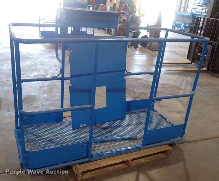 image for item IN9124 Boom lift basket