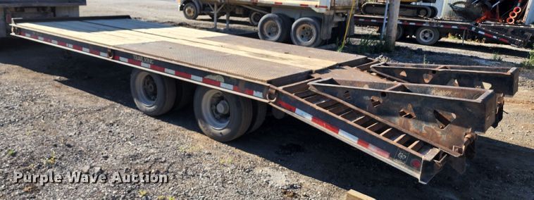 image for item JA9962 1998 Trail King TK40LP  equipment trailer