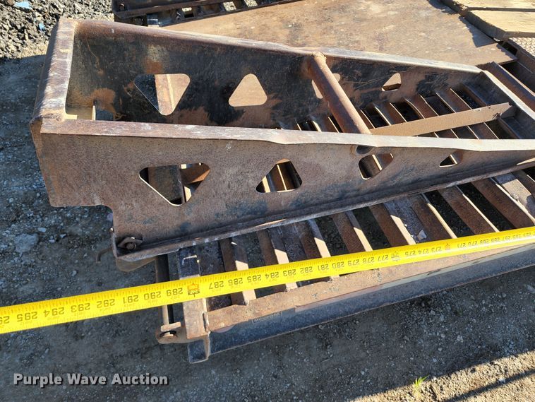 image for item JA9962 1998 Trail King TK40LP  equipment trailer