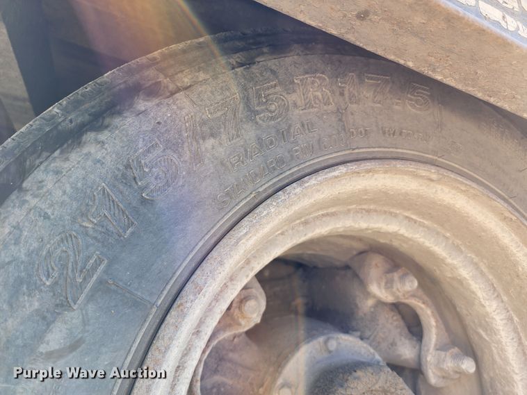 image for item JA9962 1998 Trail King TK40LP  equipment trailer