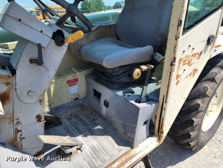 image for item JB9019 1997 Ingersoll Rand VR522  telehandler