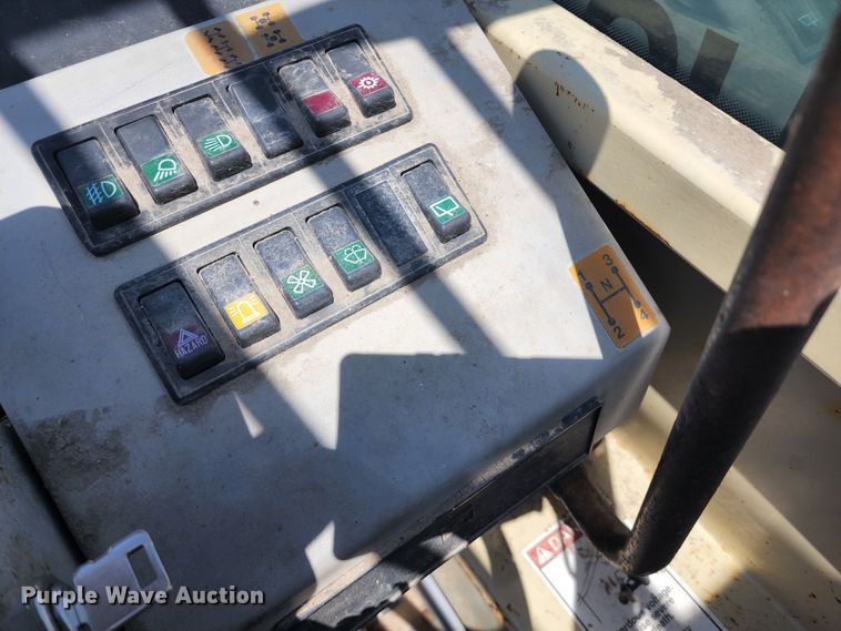 image for item JB9019 1997 Ingersoll Rand VR522  telehandler