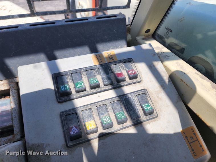 image for item JB9019 1997 Ingersoll Rand VR522  telehandler