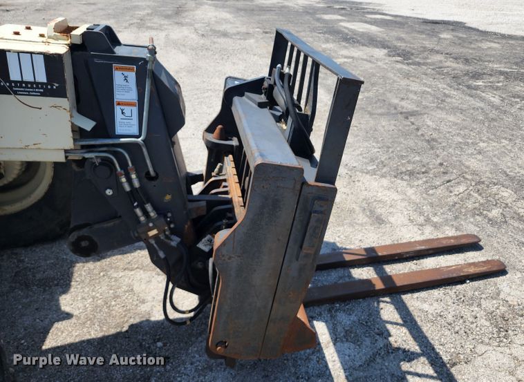 image for item JB9019 1997 Ingersoll Rand VR522  telehandler