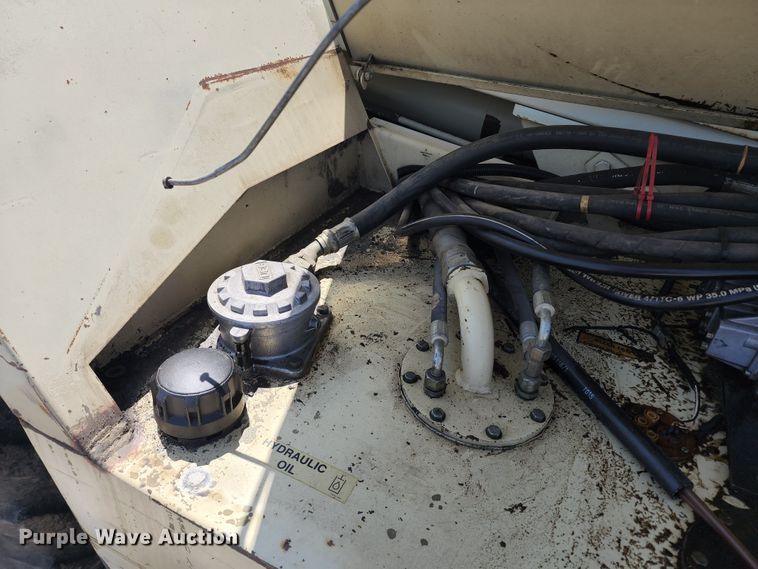 image for item JB9019 1997 Ingersoll Rand VR522  telehandler