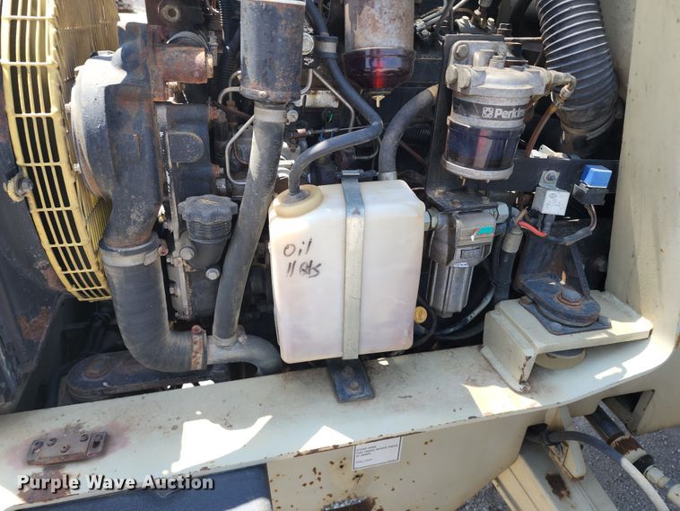 image for item JB9019 1997 Ingersoll Rand VR522  telehandler