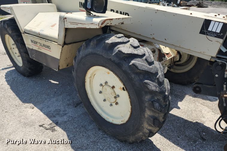 image for item JB9019 1997 Ingersoll Rand VR522  telehandler