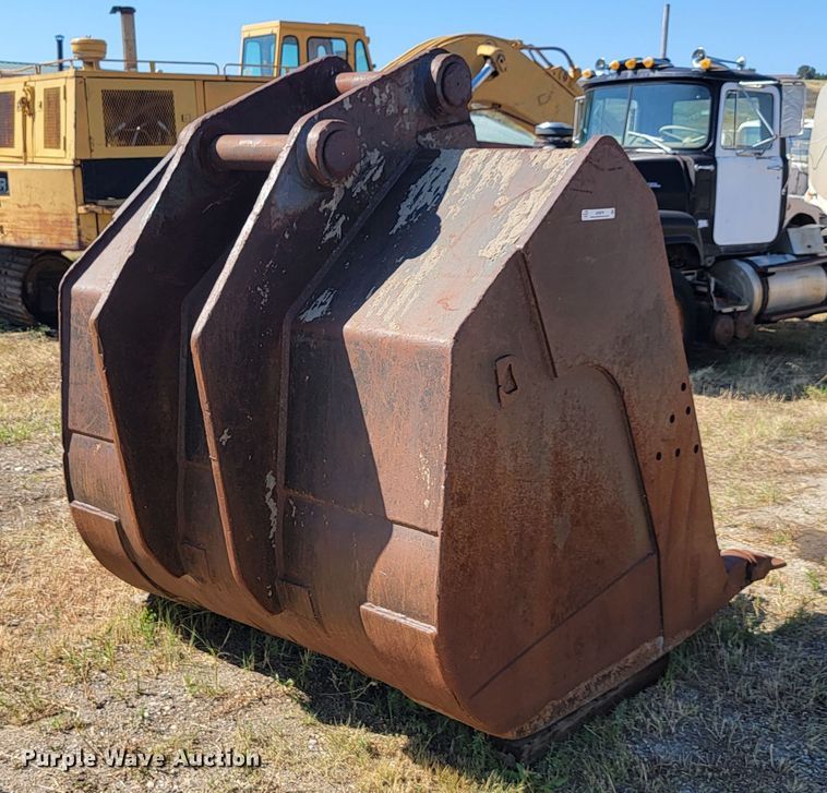 image for item JC9678 Excavator bucket