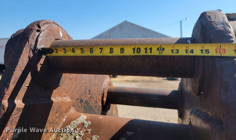 image for item JC9678 Excavator bucket