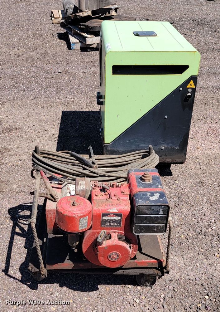 image for item JC9714 2009 Pramac ProTech P6000s  generator