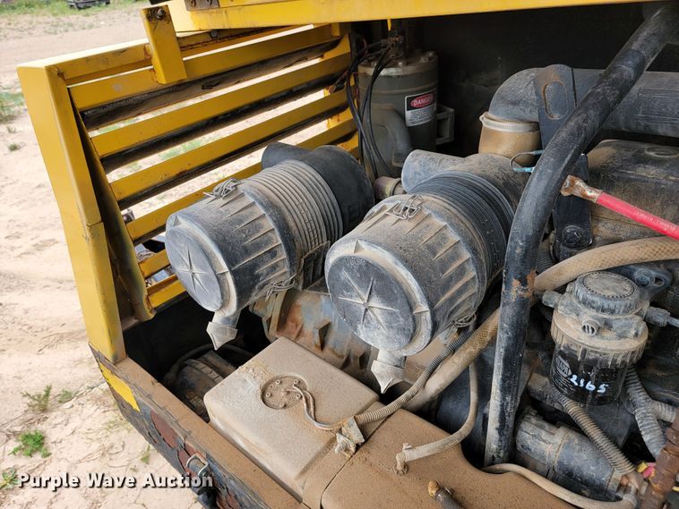 image for item JC9733 2000 Atlas Copco XAS96  air compressor